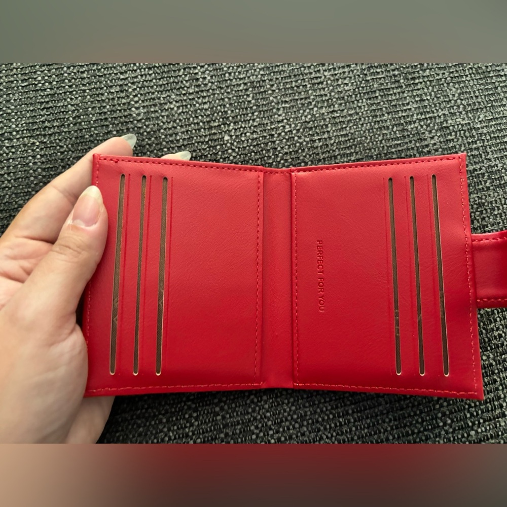 Bifold Wallet - Picture 2 of 6